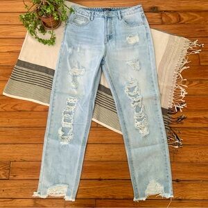 NWT Light Wash High Waist Straight Leg Distressed Jeans